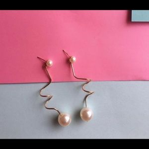 PRICE DROP! Boutique Gold earrings with silk pouch